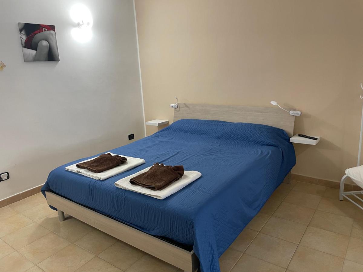 Appartamento Blanda House Taranto Esterno foto